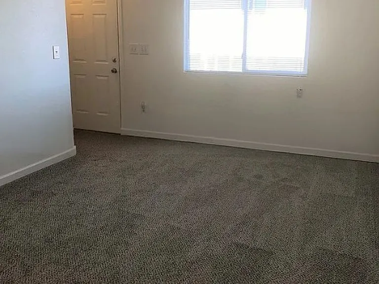 4321 Lashelle Ave — Photo 4