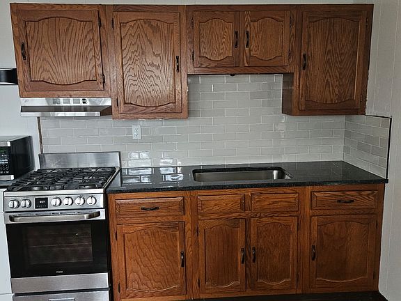 2nd image of 135 Mosley Dr #135