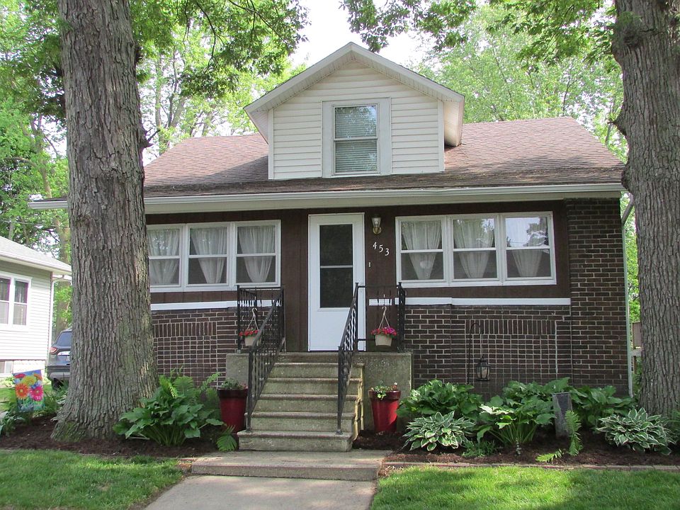 1st image of 453 E Cherry St