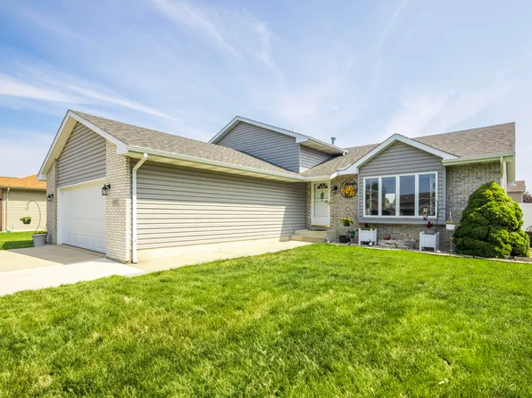 6553 Indian Trl, Schererville, IN 46375