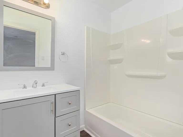 1802 N 26th Pl #1808-D — Photo 20