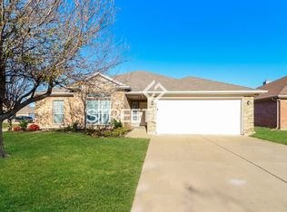 712 Ridgehill Dr, Burleson, TX 76028