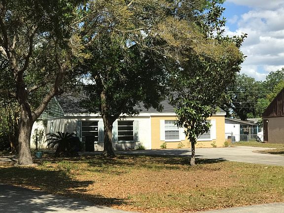 2nd image of 1734 Crystal Grove Dr