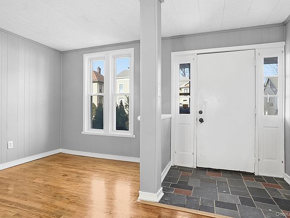 2nd image of 324-326 Church Street
