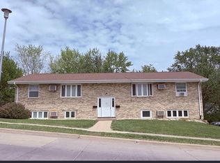 3669 Hillcrest Rd #A, Dubuque, IA 52002