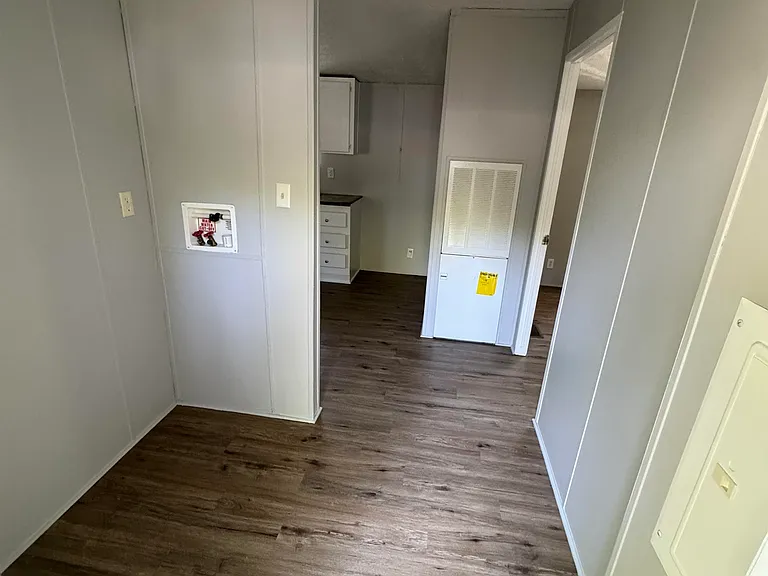 5885 Island Dr — Photo 16