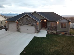 401 Cardon Ridge Dr, Smithfield, UT 84335