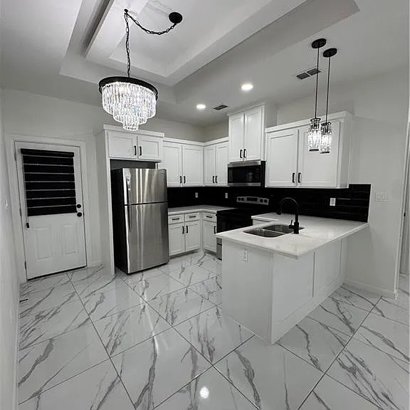 1305 E Valle Vista Ave #4 — Photo 3