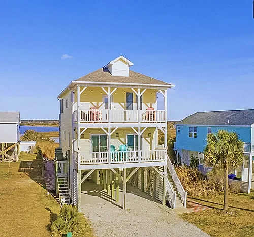 3503 Island Dr Photo 1