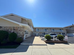 2137 Asbury Ave APT 11, Ocean City, NJ 08226