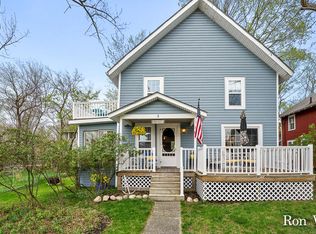 3 Peterson Rdg, Grand Haven, MI 49417