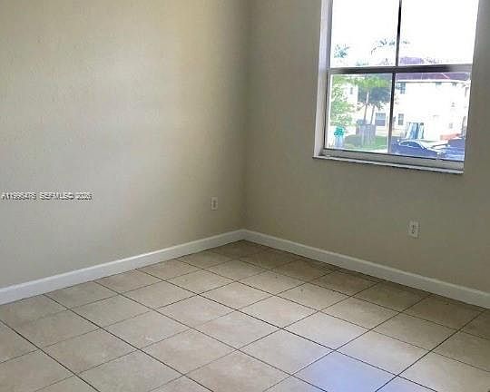 2nd image of 2731 SE 17th Ave Unit 201