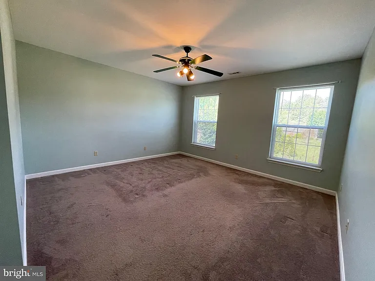 21707 Harrison St — Photo 14