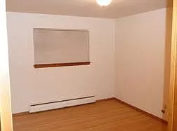 3346 S Whitnall Ave - 12 — Photo 3