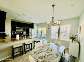 115 Beacon Ln, Eatontown, NJ