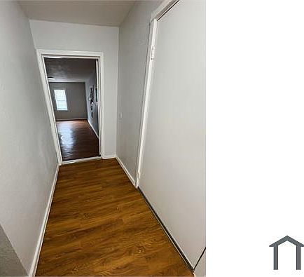 4th image of 512 NW 90th St