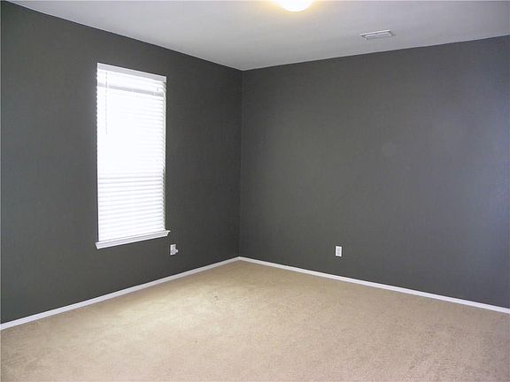 3rd image of 2320 Mirandesa Dr