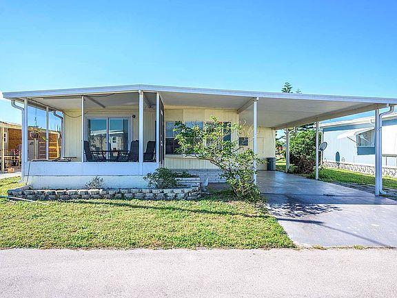 2nd image of 641 Tortugas Dr