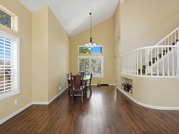 5th image of 2217 Americana Dr