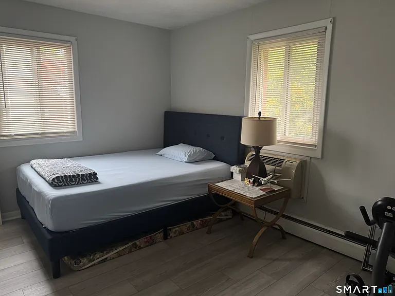 44 Racebrook Rd #B — Photo 12