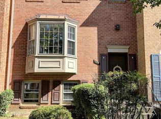 4669 Forestdale Dr, Fairfax, VA 22032