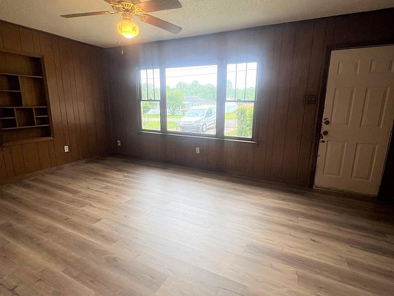 4th image of 12092 Vada Dr