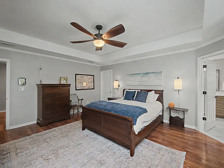 1626 Oakmont Cir — Photo 29