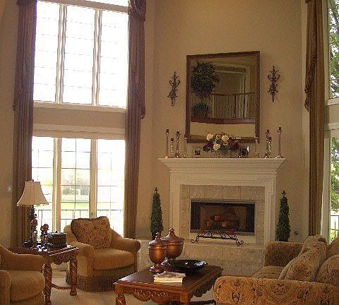 Living Room 22' Ceilings