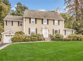 44 Hays Hill Rd, Pleasantville, NY 10570