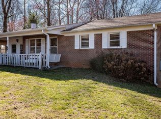 601 Gillespie St, Dobson, NC 27017