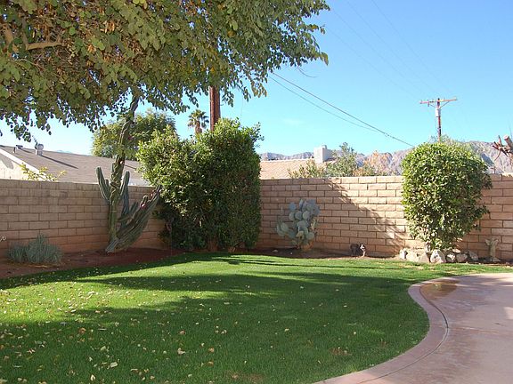 5th image of 78635 Sagebrush Ave