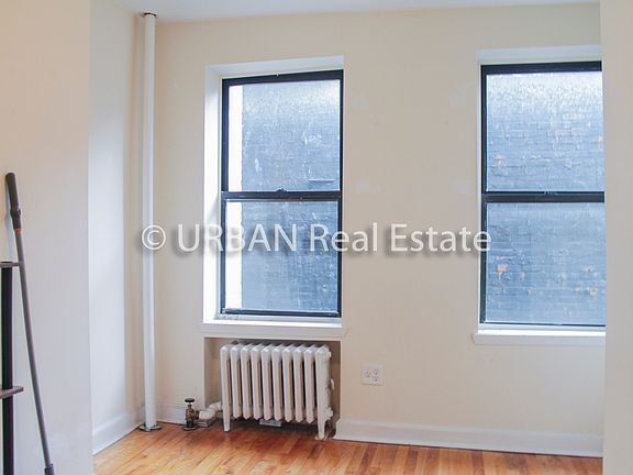 4th image of 502 E 12th St #4E