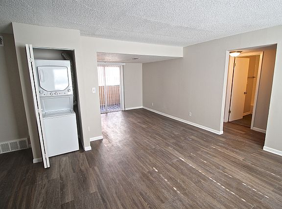 3rd image of 3740 Warwick Blvd #3744-06