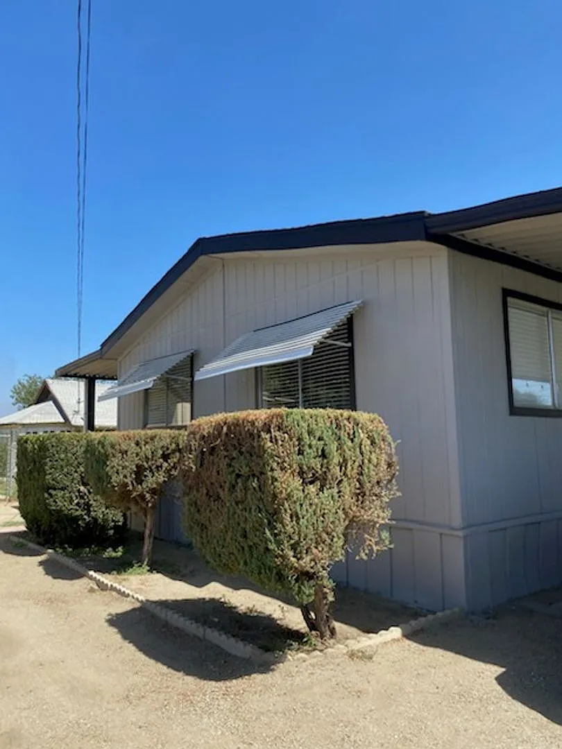 2 Bedroom, 2 Bathroom Mobile Home on Ranch in San Jacinto - Available Now! — Photo 1