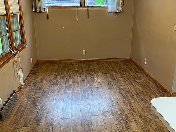 5th image of 1199 Sands Dr