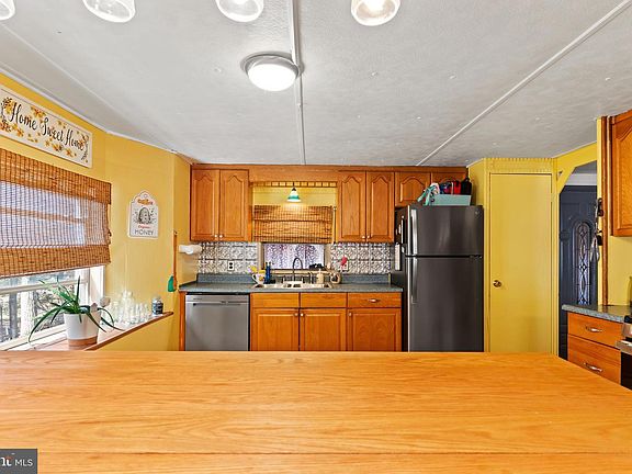 2nd image of 295 Greenbriar Rd