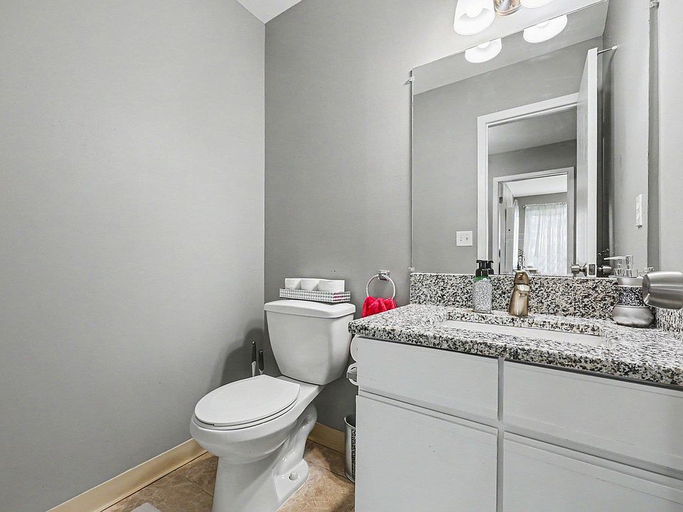16958 Kingsbrooke Dr #25, photo 10