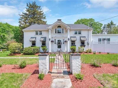 106 Turnpike Rd, Somers, CT, 06071