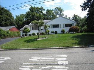 44 Sherwood Ave, East Brunswick, NJ 08816