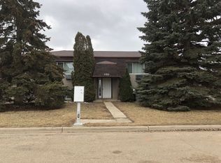 616 18th Ave SE #4, Minot, ND 58701