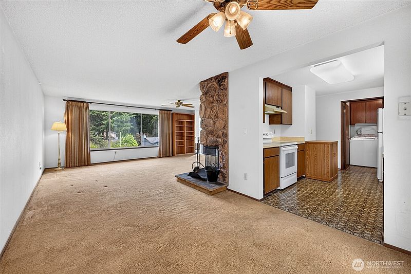 4th image of 6218 99th Street Ct E