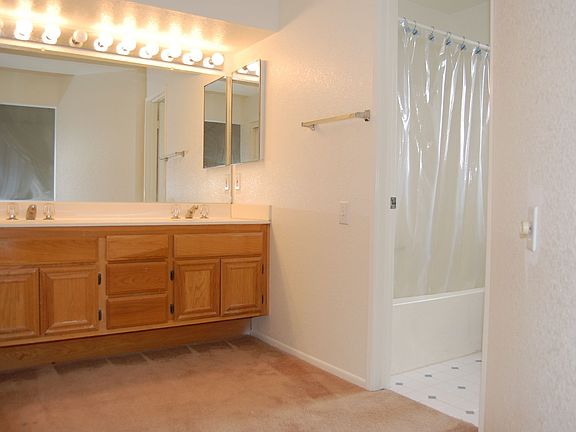 Master Bath with Dual Sinks!
