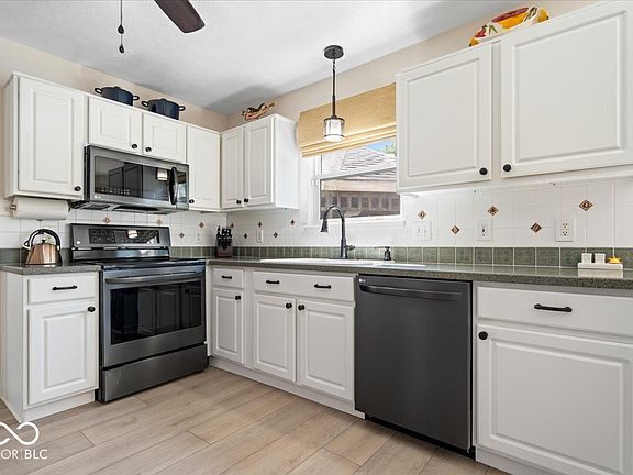 2nd image of 4826 Spring Flower Ct