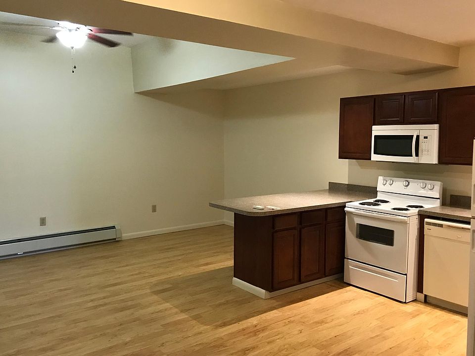 181 Main St Whitesboro, NY, 13492 Apartments for Rent Zillow