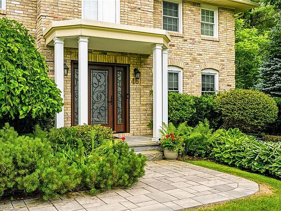 5th image of 48 Woodend Dr
