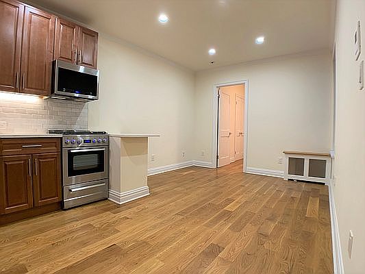 1st image of 355 W 51st St #222