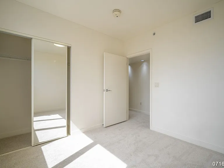 600 Queen St #2906 — Photo 15