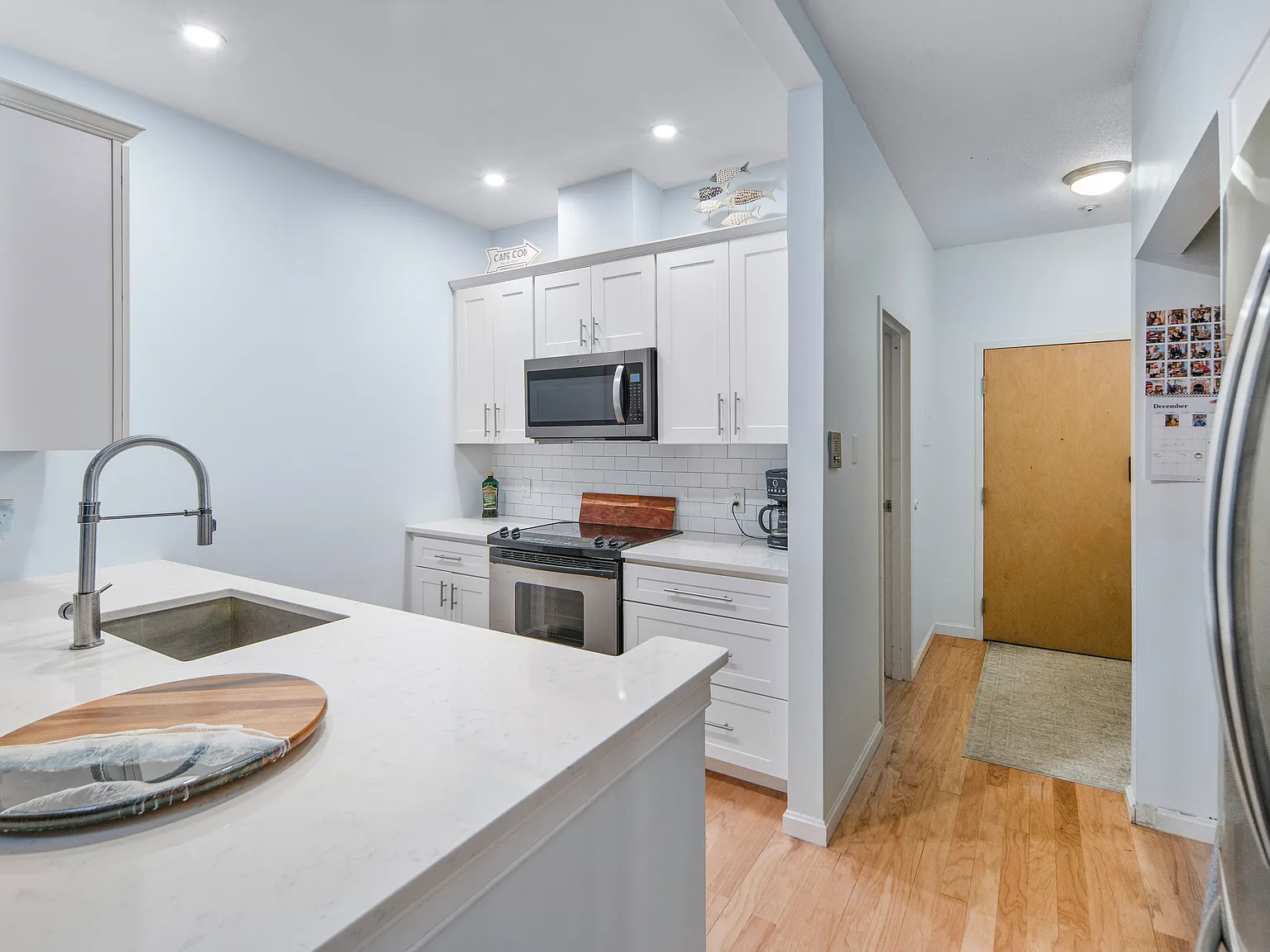 2 bed, 779 sqft, $3,900 — Photo 4