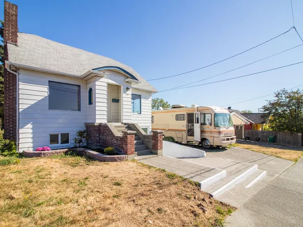 920 N 92nd St, Seattle, WA 98103