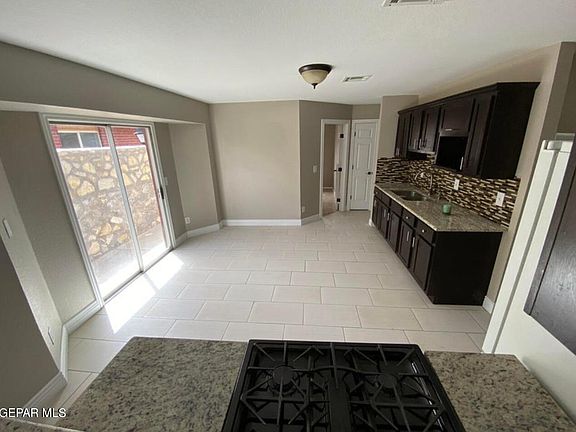 5th image of 3417 Sunset Rose Dr